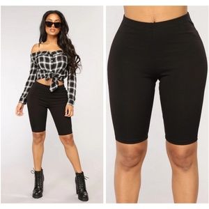 Fashion nova black biker shorts size Large